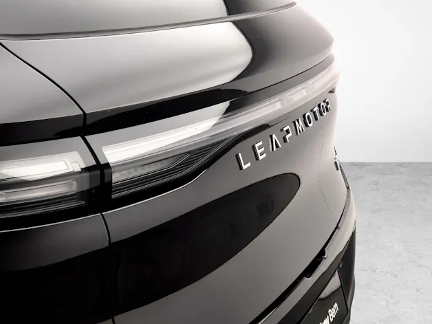Leapmotor B10 1.5 Hybrid EV