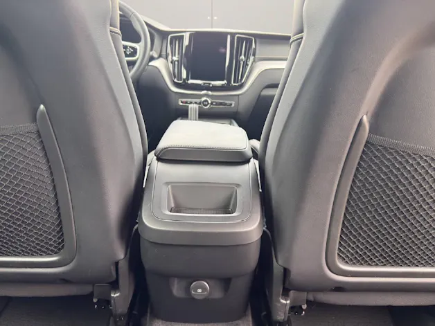Volvo XC60 2.0 B5 MH R-Design AWD