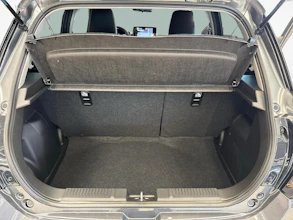 https://vehicle.imgix.net/4260287/519712ac-3165-496d-bf01-3fd3c2ee85d8.jpg
