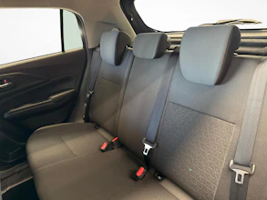 https://vehicle.imgix.net/4260287/b94e46c2-529b-45f1-93f7-0eef134aa29d.jpg