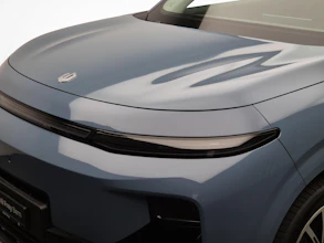 https://vehicle.imgix.net/4260288/cb677adf-3b81-450f-89bd-9d47c515c68e.jpg