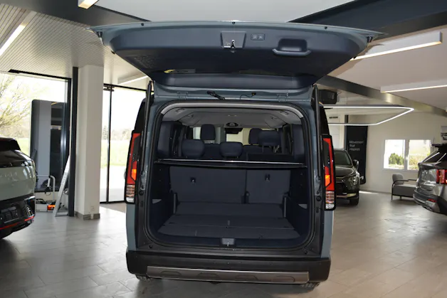 Kia PV5 Passenger 71.2 kWh Elite