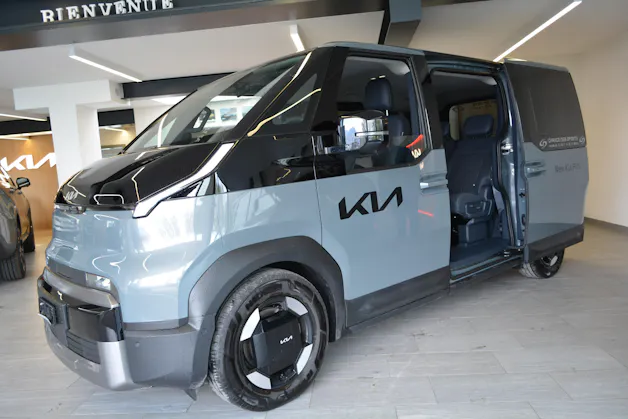 Kia PV5 Passenger 71.2 kWh Elite