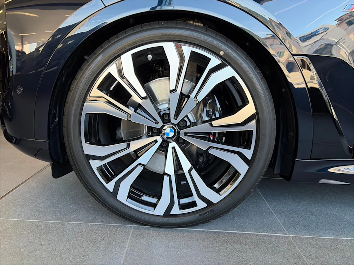 image du véhicule BMW X7