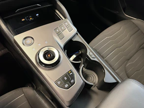 https://vehicle.imgix.net/4260332/91ae7feb-3b2c-4cb2-9e64-79b45f991b25.jpg