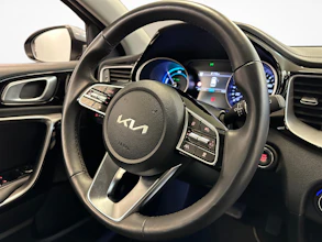 https://vehicle.imgix.net/4260350/a4b94fae-cd6c-40e5-93e6-c119b79e17c9.jpg