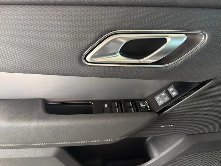 Fahrzeugbild LAND ROVER RANGE ROVER VELAR