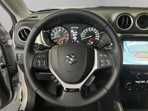 Suzuki Vitara 1.4 T Sakura Top Hybrid 4x4