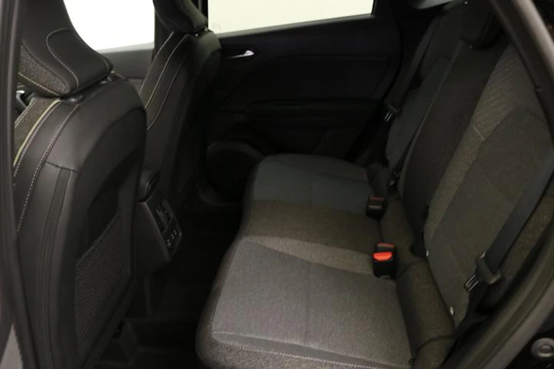 Fahrzeugbild MITSUBISHI GRANDIS