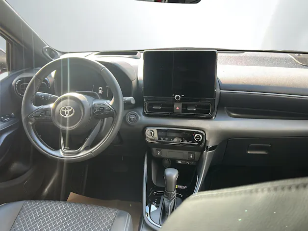 Toyota Yaris 1.5 VVT-i HSD Premium