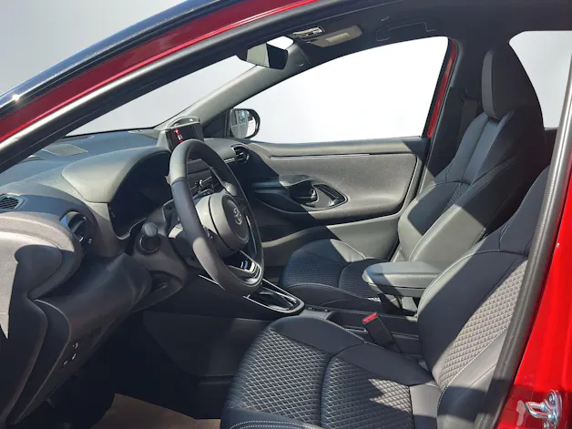 Toyota Yaris 1.5 VVT-i HSD Premium