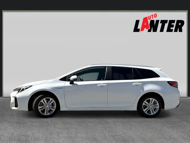 Suzuki Swace 1.8 Compact Top Hybrid