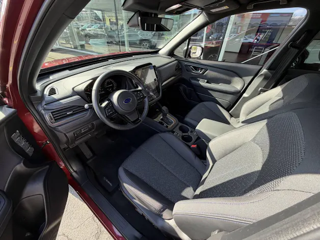Subaru Forester Station 2.0i e-Boxer Swiss Plus