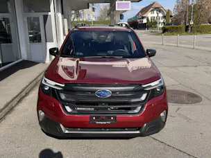 Subaru Forester Station 2.0i e-Boxer Swiss Plus