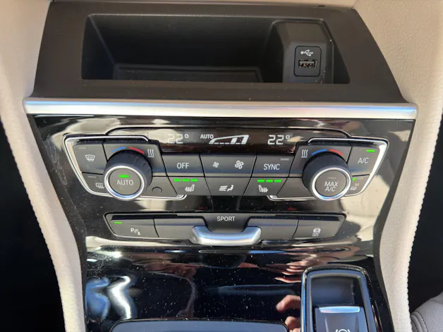 BMW 220d xDrive Gran Tourer Steptronic Luxury Line