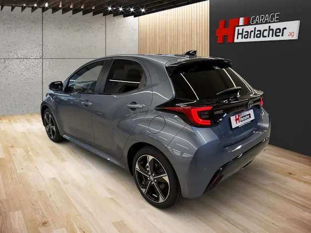 Toyota Yaris 1.5 VVT-i HSD Premium