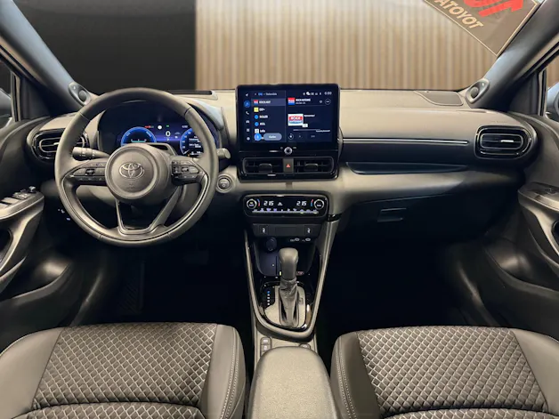 Toyota Yaris 1.5 VVT-i HSD Premium