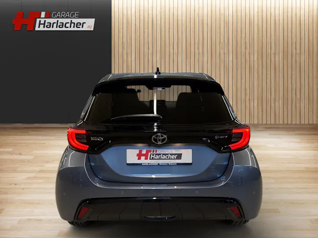 Toyota Yaris 1.5 VVT-i HSD Premium