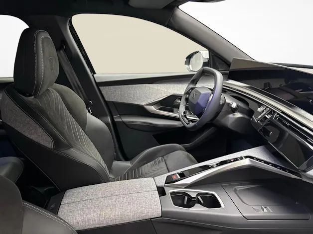 PEUGEOT 5008 1.6 PHEV GT