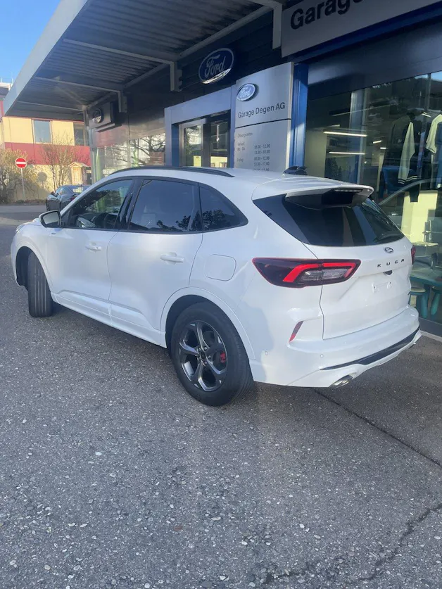 Ford Kuga 2.5 Hybrid ST-Line X 4x4