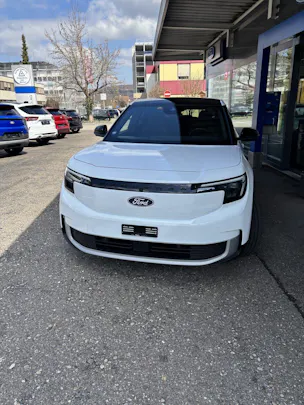 Ford Explorer Extended Range Premium