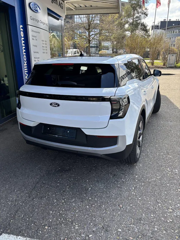 Ford Explorer Extended Range Premium