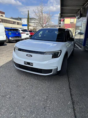 Ford Explorer Extended Range Premium