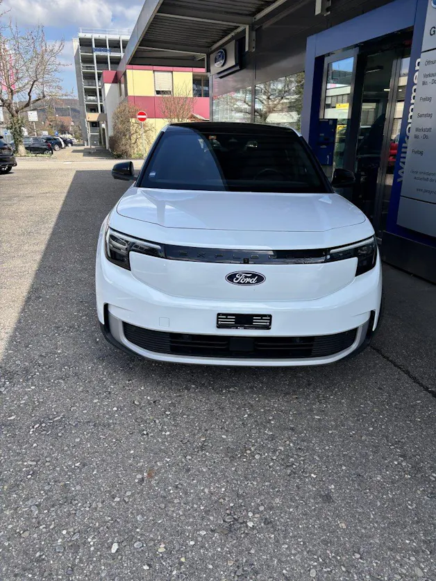 Ford Explorer Extended Range Premium
