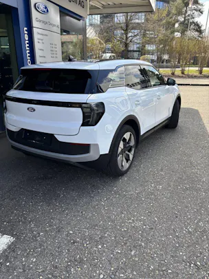 Ford Explorer Extended Range Premium