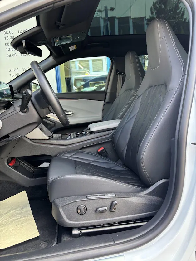 Ford Explorer Extended Range Premium