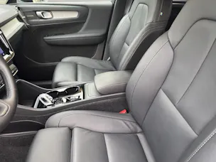 Volvo XC40 2.0 B4 MH Plus Dark