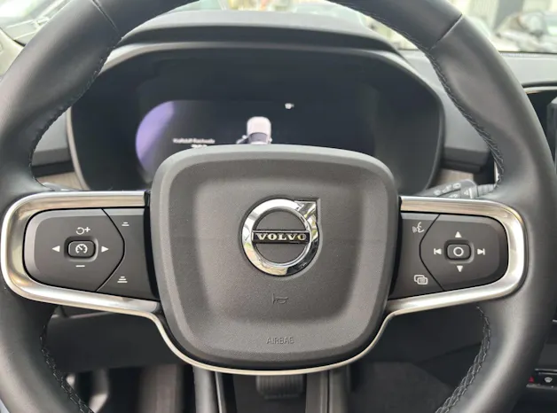 Volvo XC40 2.0 B4 MH Plus Dark