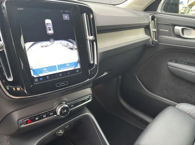 Volvo XC40 2.0 B4 MH Plus Dark