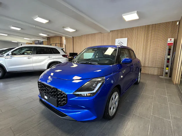Suzuki Swift 1.2 Sakura Hybrid