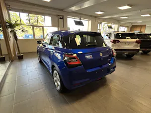 Suzuki Swift 1.2 Sakura Hybrid