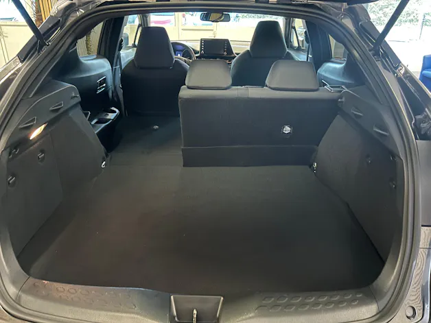 Toyota C-HR 2.0 VVTi HSD Trend