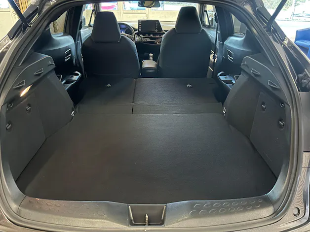 Toyota C-HR 2.0 VVTi HSD Trend