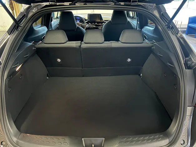 Toyota C-HR 2.0 VVTi HSD Trend