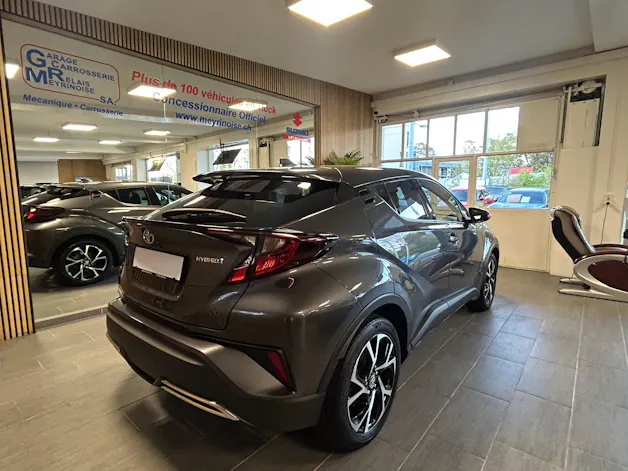 Toyota C-HR 2.0 VVTi HSD Trend