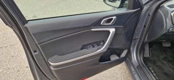 Fahrzeugbild 2 Fahrzeugbild 2