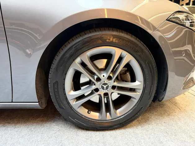 Mercedes-Benz A 200 d Progressive