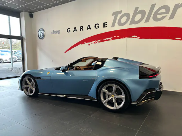 Ferrari 12 Cilindri Spider