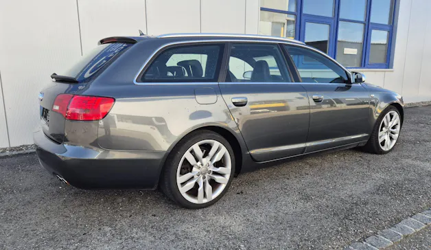 Audi S6 Avant 5.2 V10 quattro tiptronic
