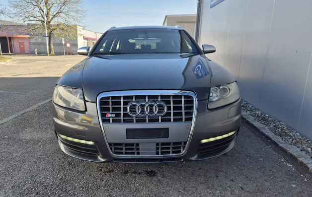 Audi S6 Avant 5.2 V10 quattro tiptronic