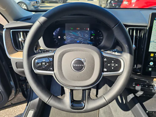 Volvo XC60 2.0 T6 TE Plus Dark eAWD
