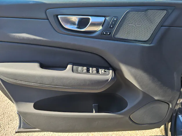 Volvo XC60 2.0 T6 TE Plus Dark eAWD