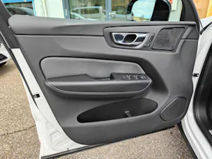 Volvo XC60 2.0 T6 TE R-Design eAWD