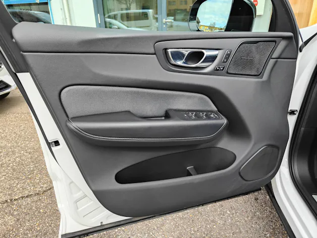 Volvo XC60 2.0 T6 TE R-Design eAWD
