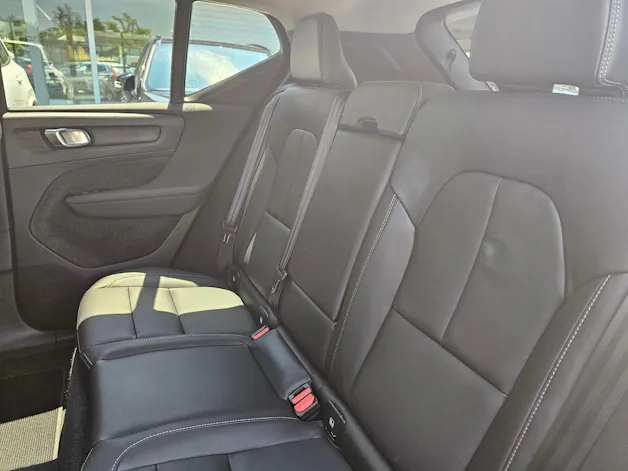 Volvo XC40 2.0 B4 MH Plus Dark
