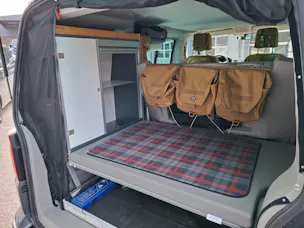 VW VW T6 California 2.0TDI Beach Liberty 4Motion - 6-Gang manuell, Diff. Sperre
